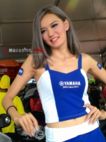 wpid-spg-sexy-yamaha-motogp-sepang-2015-5-macantua.com_.jpg.jpeg